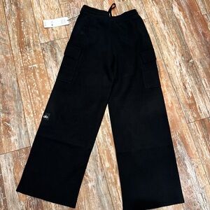 ALO Yoga Kids Black Wide-Leg Sweatpants